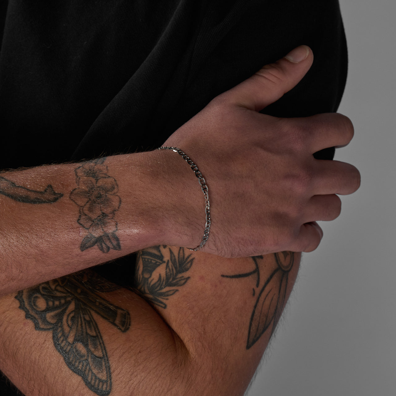 Infinite Bracelet featuring figure-eight chain design