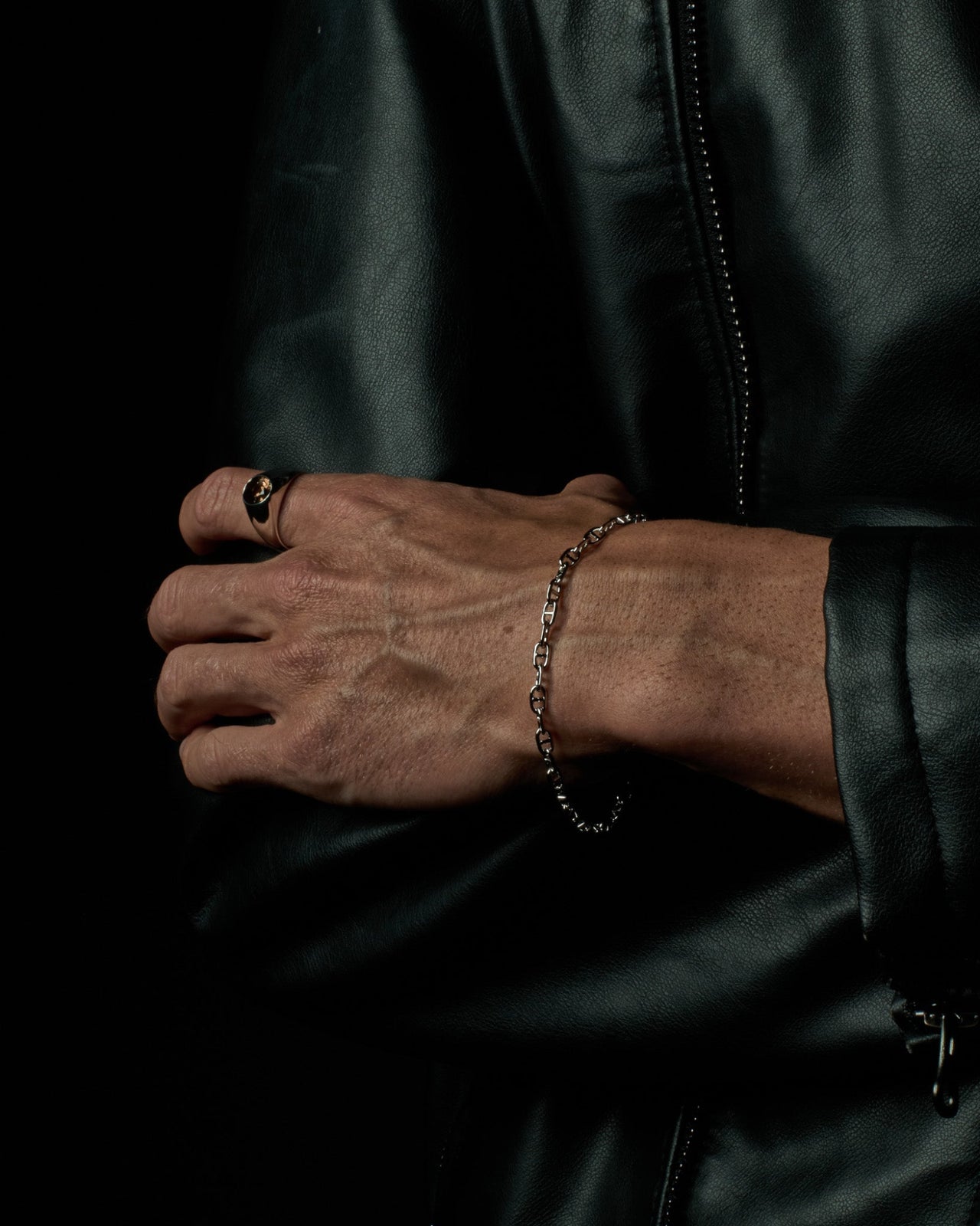Men's Infinite bracelet in sterling silver mariner-link chain