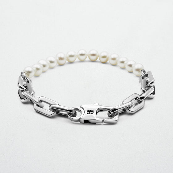 Axel Pearl Bracelet