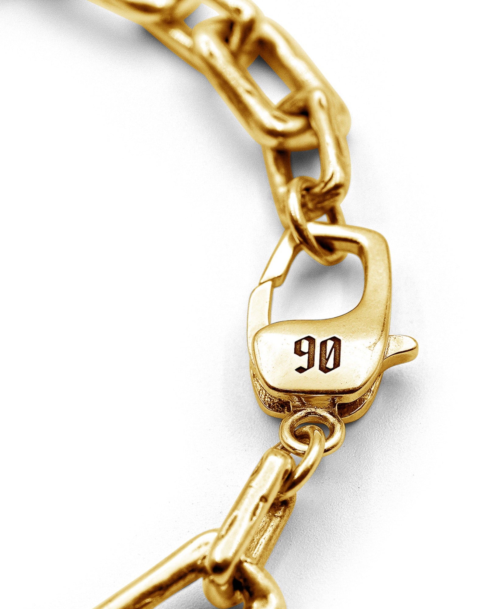 Close-up of the Curtis bracelet's clasp 1