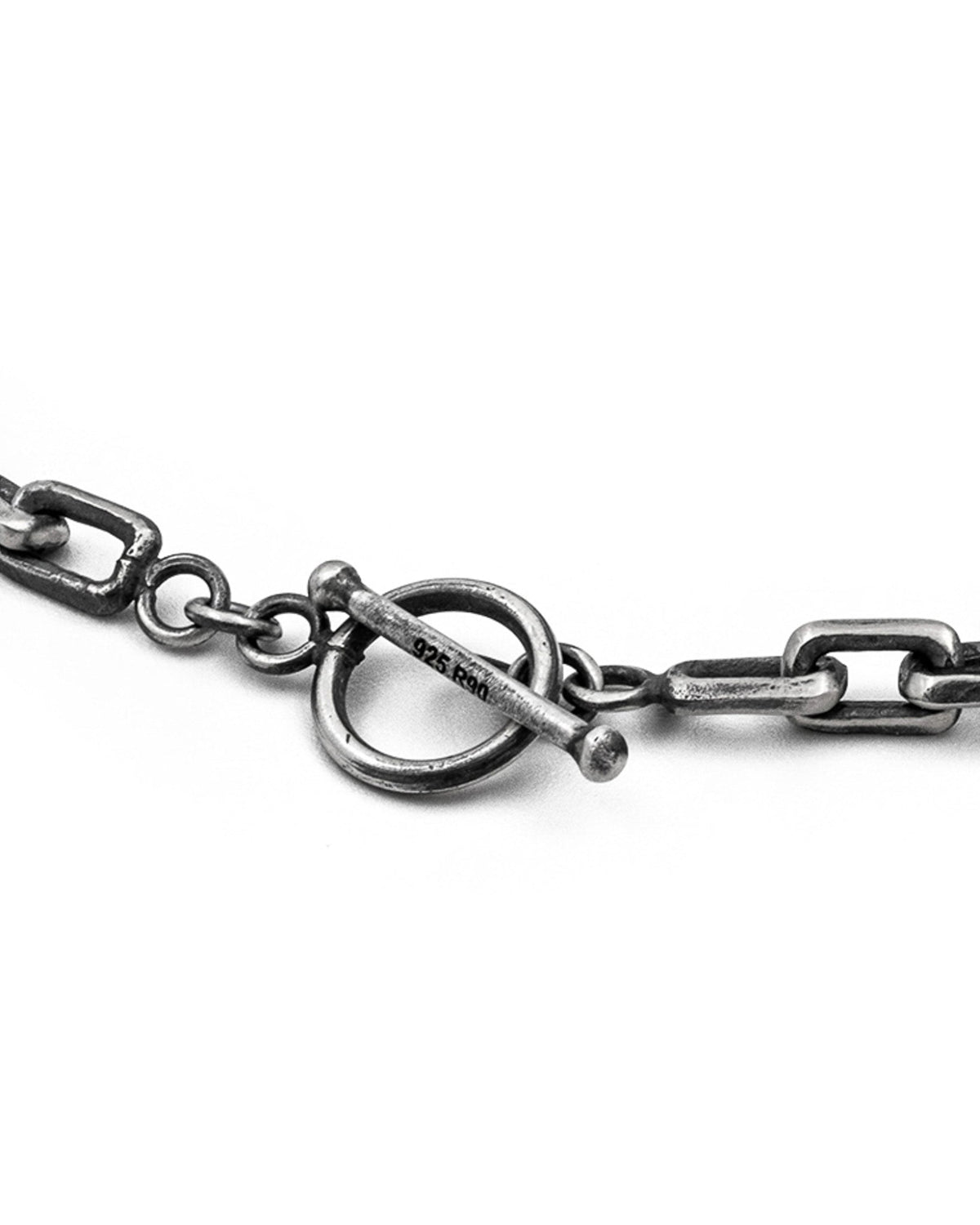 Premium sterling silver Eugène 1.0 Necklace featuring organic rectangular chain links.